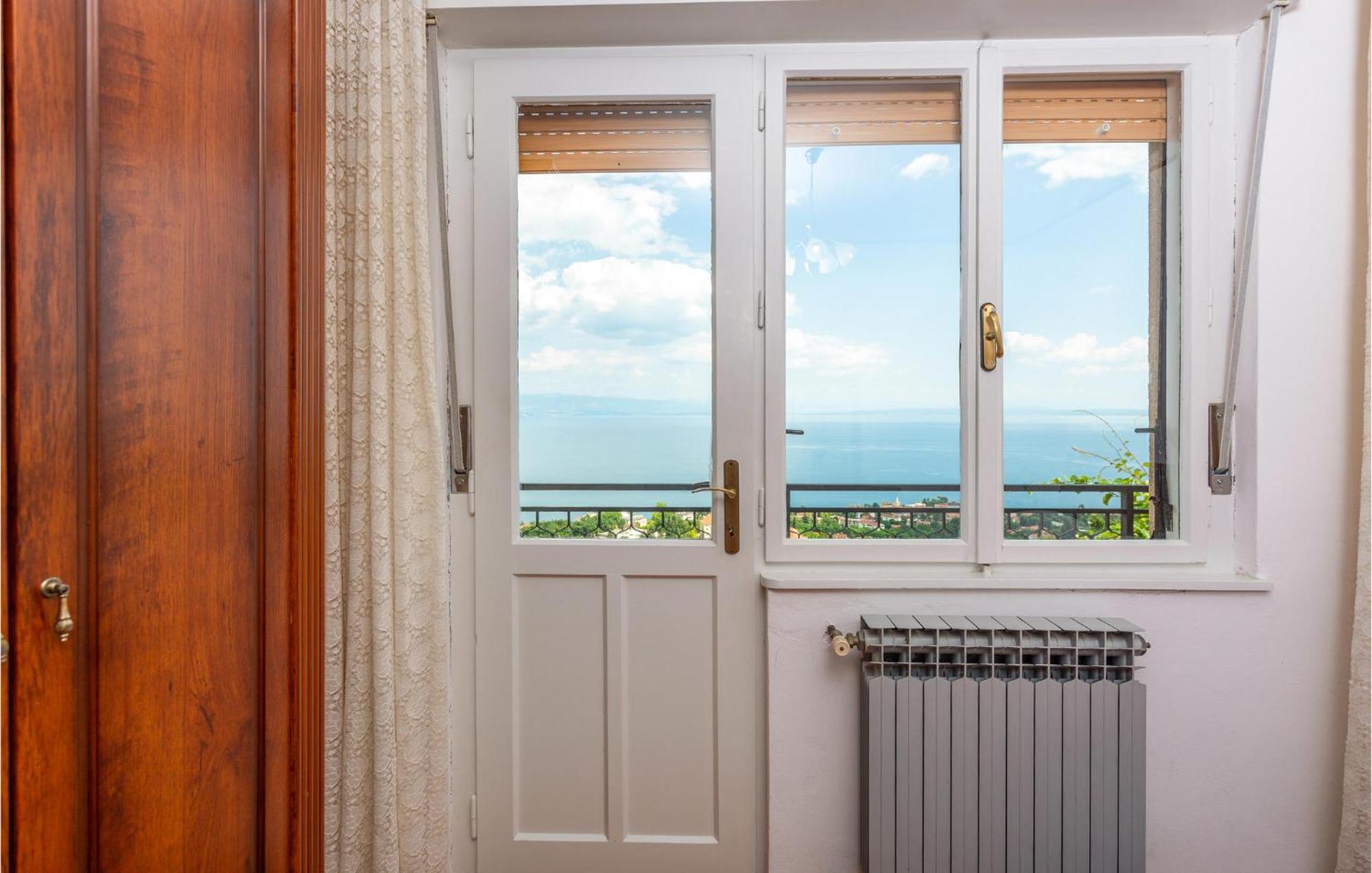 Nice Apartment In Lovran With Kitchen Esterno foto